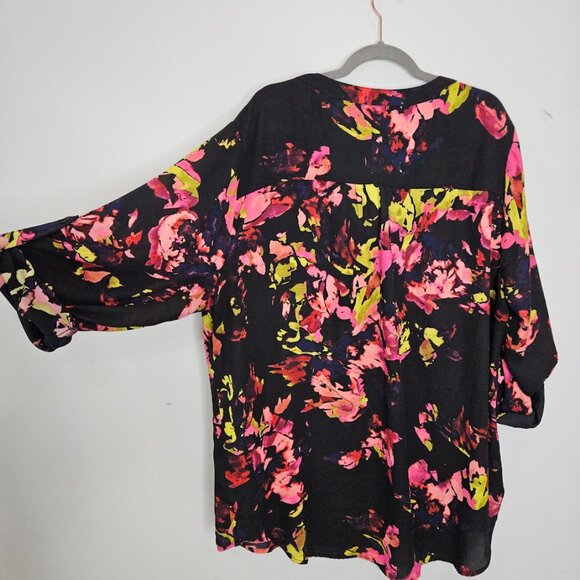 Ava & Viv Black Floral Blouse Shirt Top Roll Tab Sleeve Flowers Plus Size 3XL - Picture 9 of 10